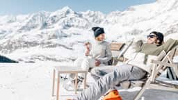 Feature background 1